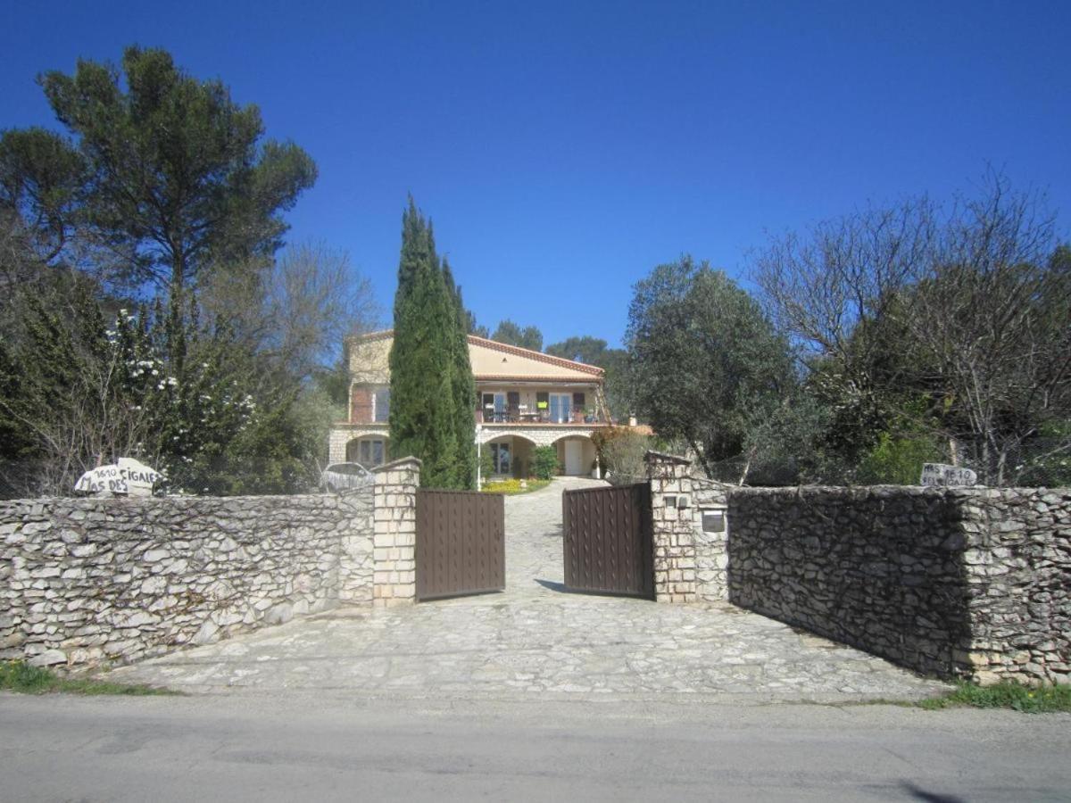 Les Gites Du Mas Des Cigales Nimes Exterior photo